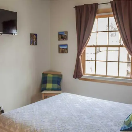 Eastside Enchantment Two-Bedroom Condo * Santa Fe